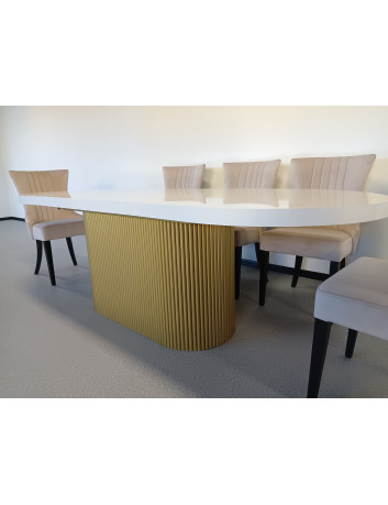 STÓŁS61 DREWNIANO-METALOWY "LAMELE" BLAT MALOWANY NA BIAŁO PODSTAWA METALOWA MALOWANA PROSZKOWO